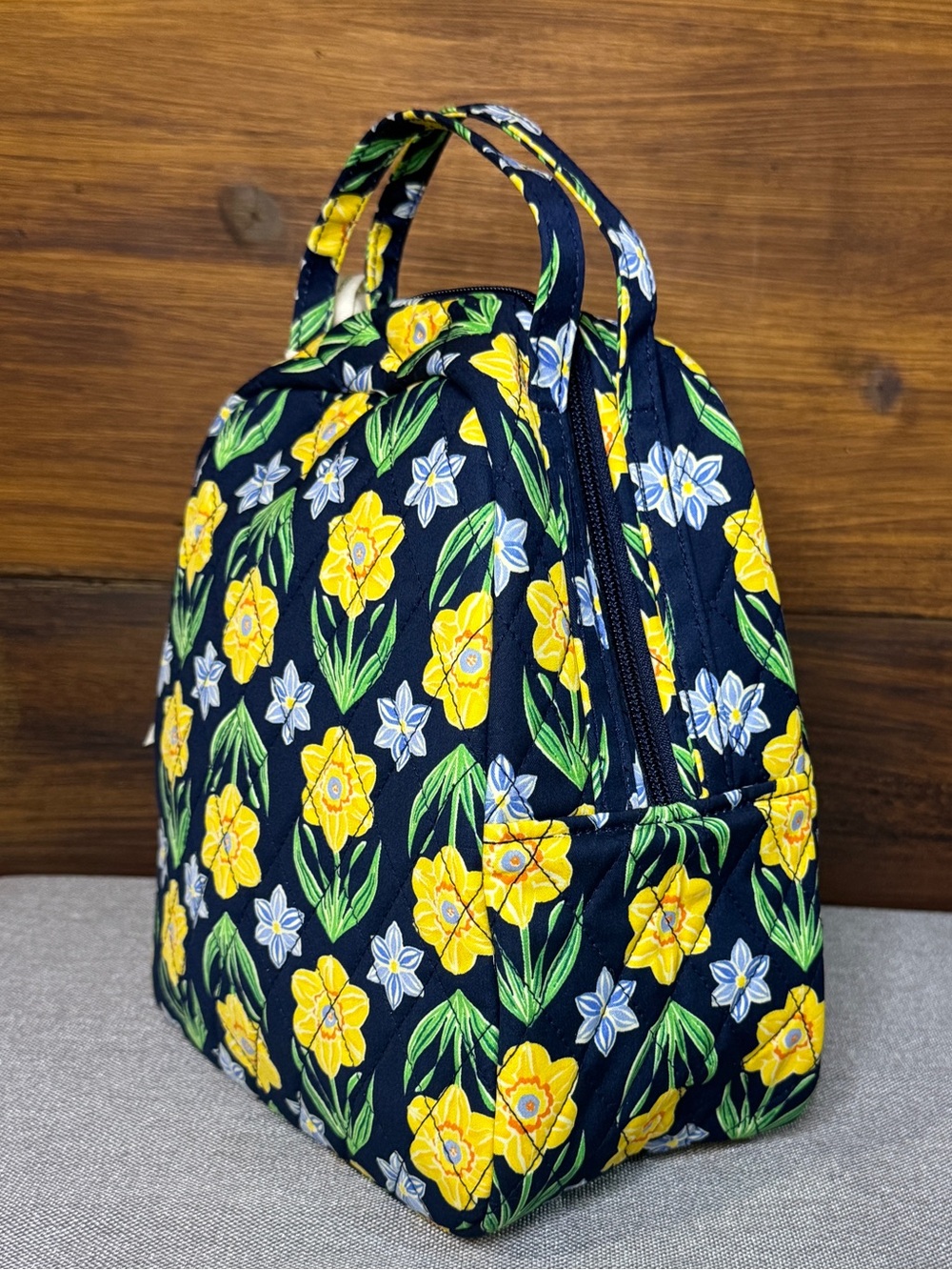 NWT Vera Bradley Daffodils Lunch Bag - Picture 3 of 6